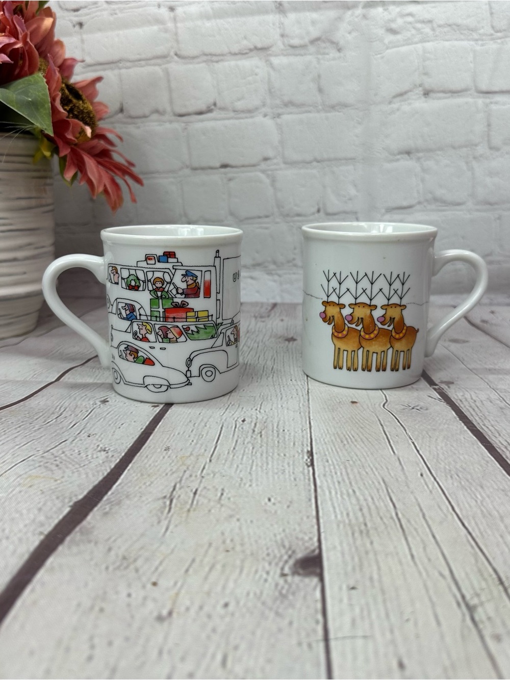 vtg the toscany collection Holiday Mugs santa in traffic laughing reindeer